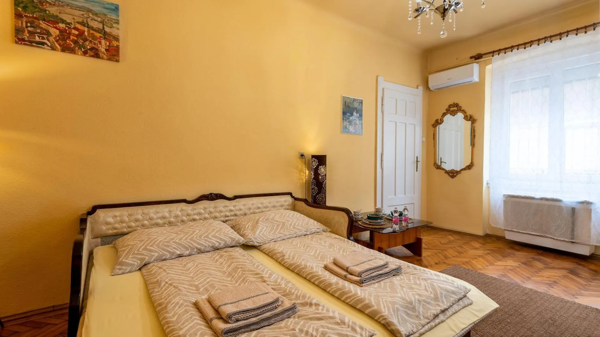 Budapest Central Vintage Apartment